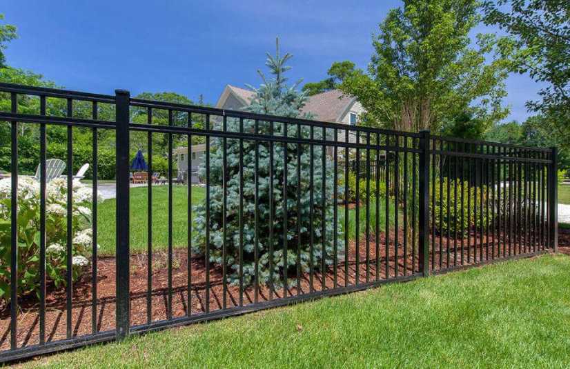 How much does Aluminum fence installation cost in 2023?