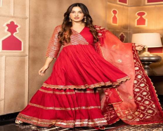 How to Look Stylish in Salwar Suit for Wedding in 2023