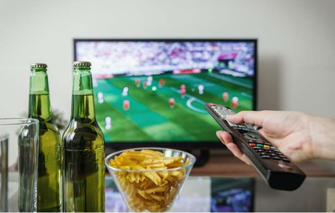 How to host the perfect football viewing party at home