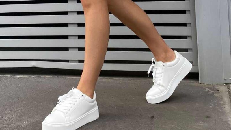 What Different Women’s Shoes Are Trending Now?